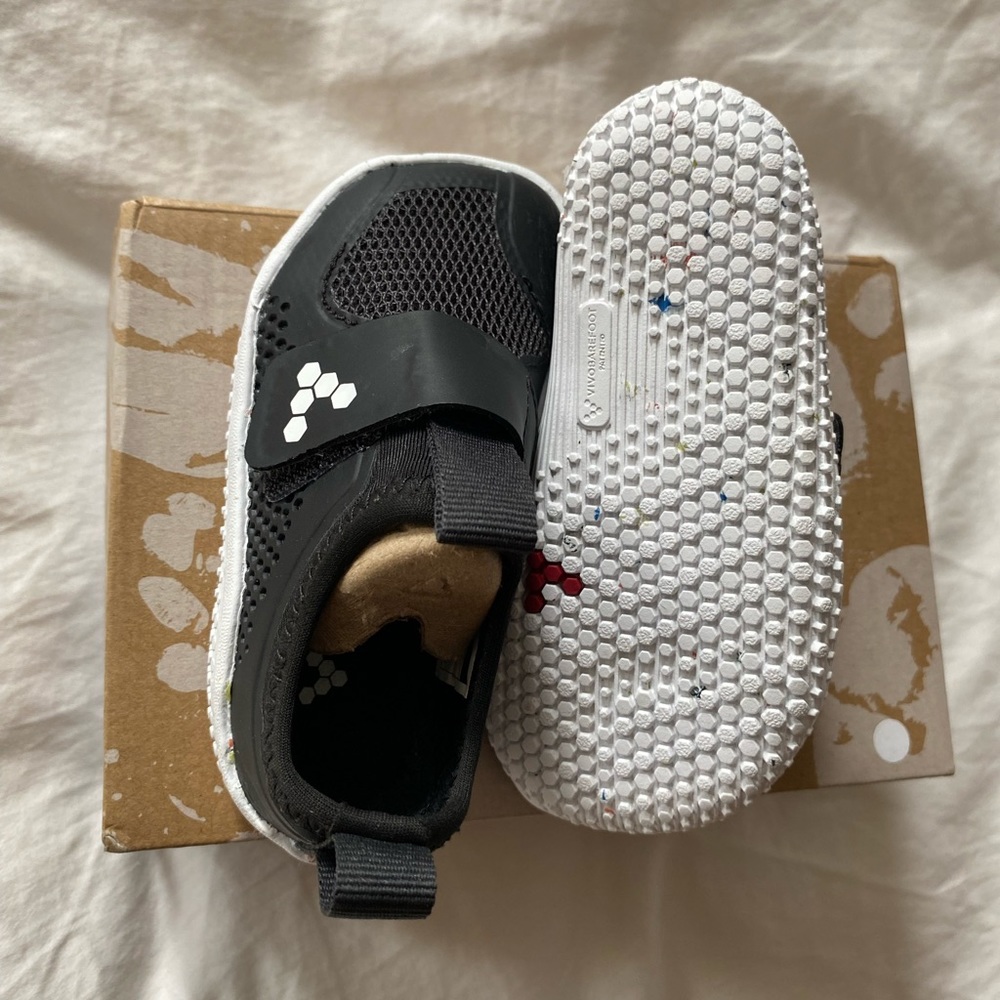 Vivo Primus Sport II Toddlers Barefoot Shoe size 5.5